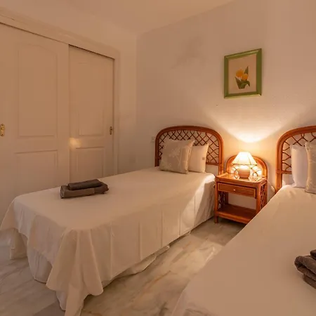 3 Bedrooms & Terrace, Swimming Pool - Porton 7 Apartment