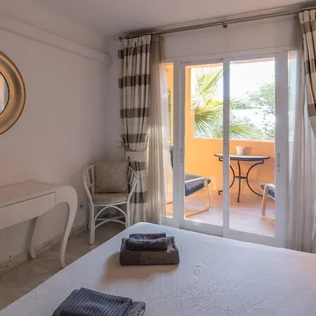 Apartamento 3 Bedrooms & Terrace, Swimming Pool - Porton 7 *