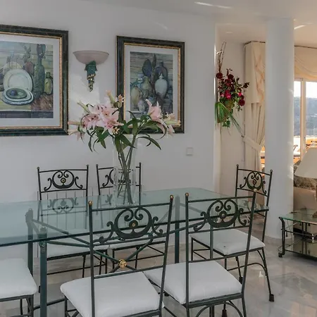 3 Bedrooms & Terrace, Swimming Pool - Porton 7 *