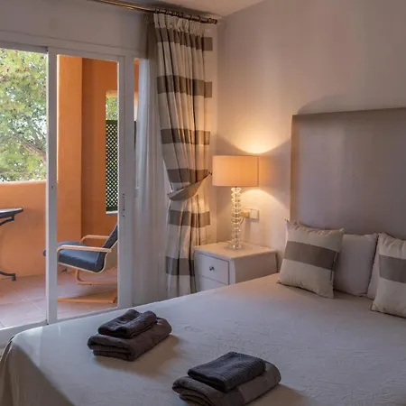 3 Bedrooms & Terrace, Swimming Pool - Porton 7 Апартаменты